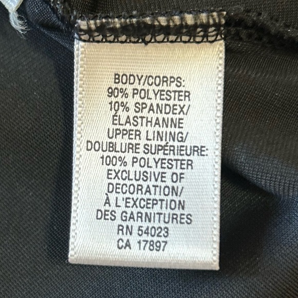 Old Navy V Front and V Back Velour Dress in Black. Size S. #datenight #classy - Picture 5 of 7